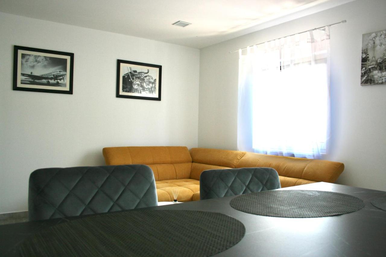 Apartments Antea 特罗吉尔 外观 照片