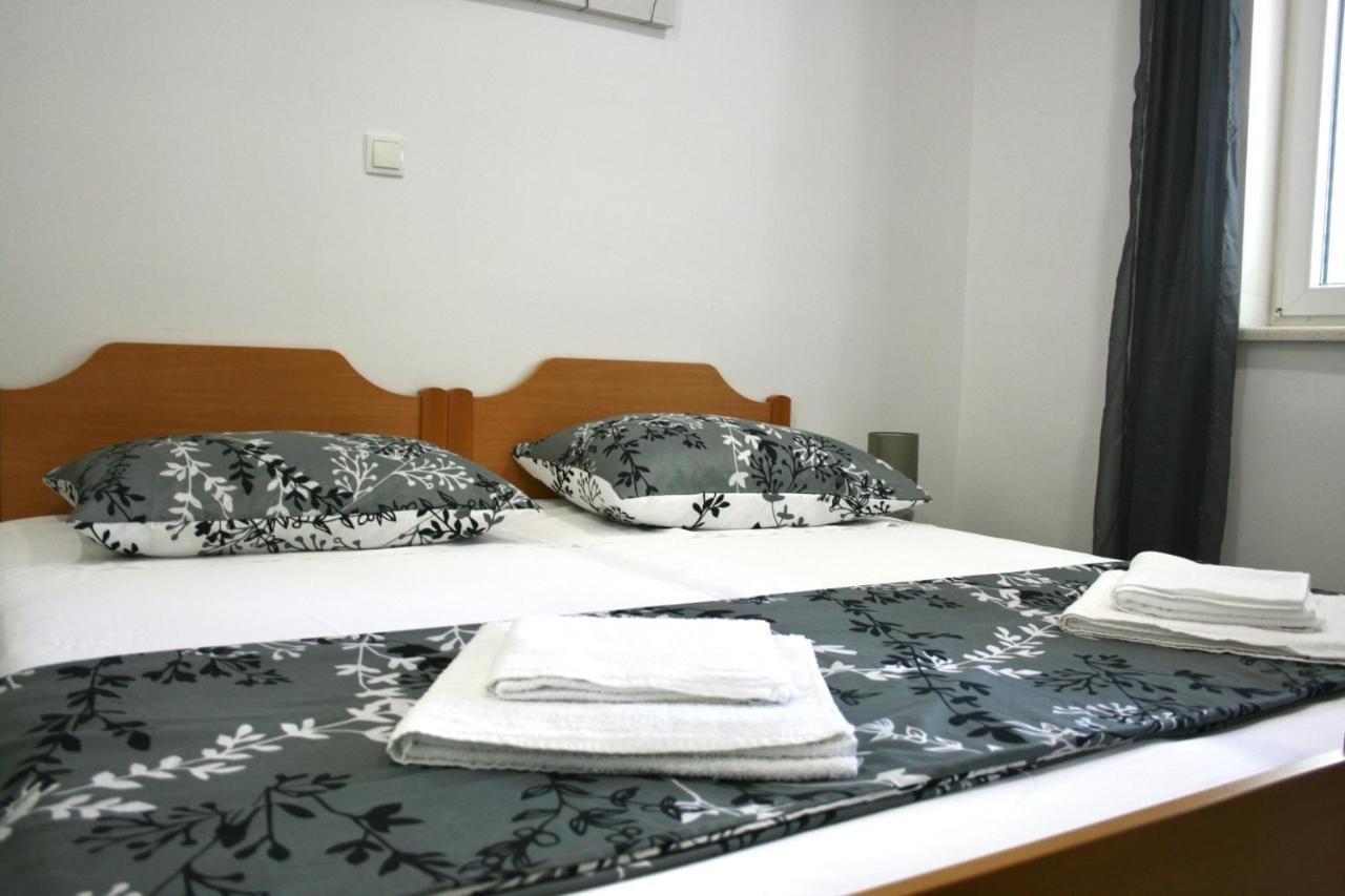 Apartments Antea 特罗吉尔 外观 照片